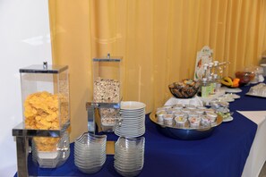 Free daily buffet breakfast  - Il Romitello  (Rome)