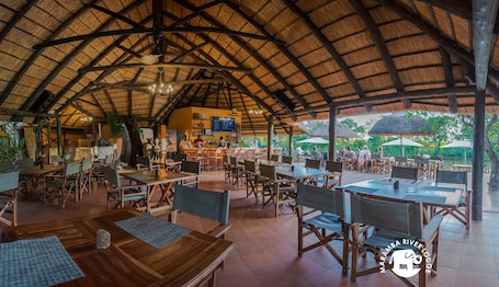 Bar (en la propiedad)