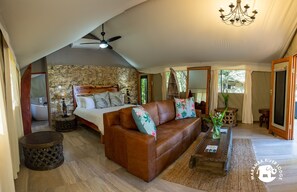 奢华帐篷房 | 1 多间卧室、高档床上用品、羽绒被、迷你吧