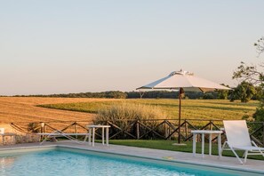 Seasonal outdoor pool - Agriturismo Il Tiro (Marsciano)