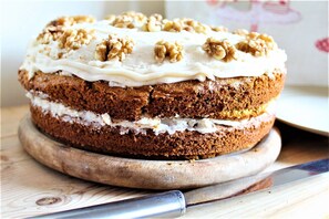 Desayuno con opciones de la cocina local incluido todos los días