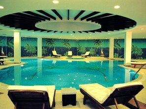 Indendørs pool, udendørs pool
