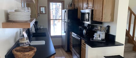 Traditional House, 1 King Bed with Sofa bed | Private kitchen