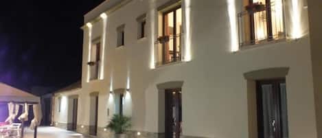 Front of property - evening/night