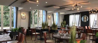 乐波德赛恩酒店