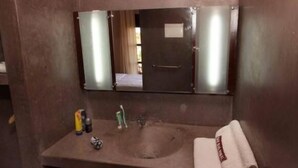 Bathroom - Hotel Bab Rimal (Foum Zguid)
