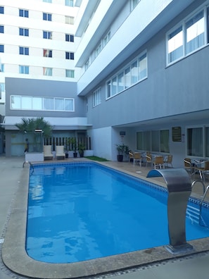 Piscine extérieure
