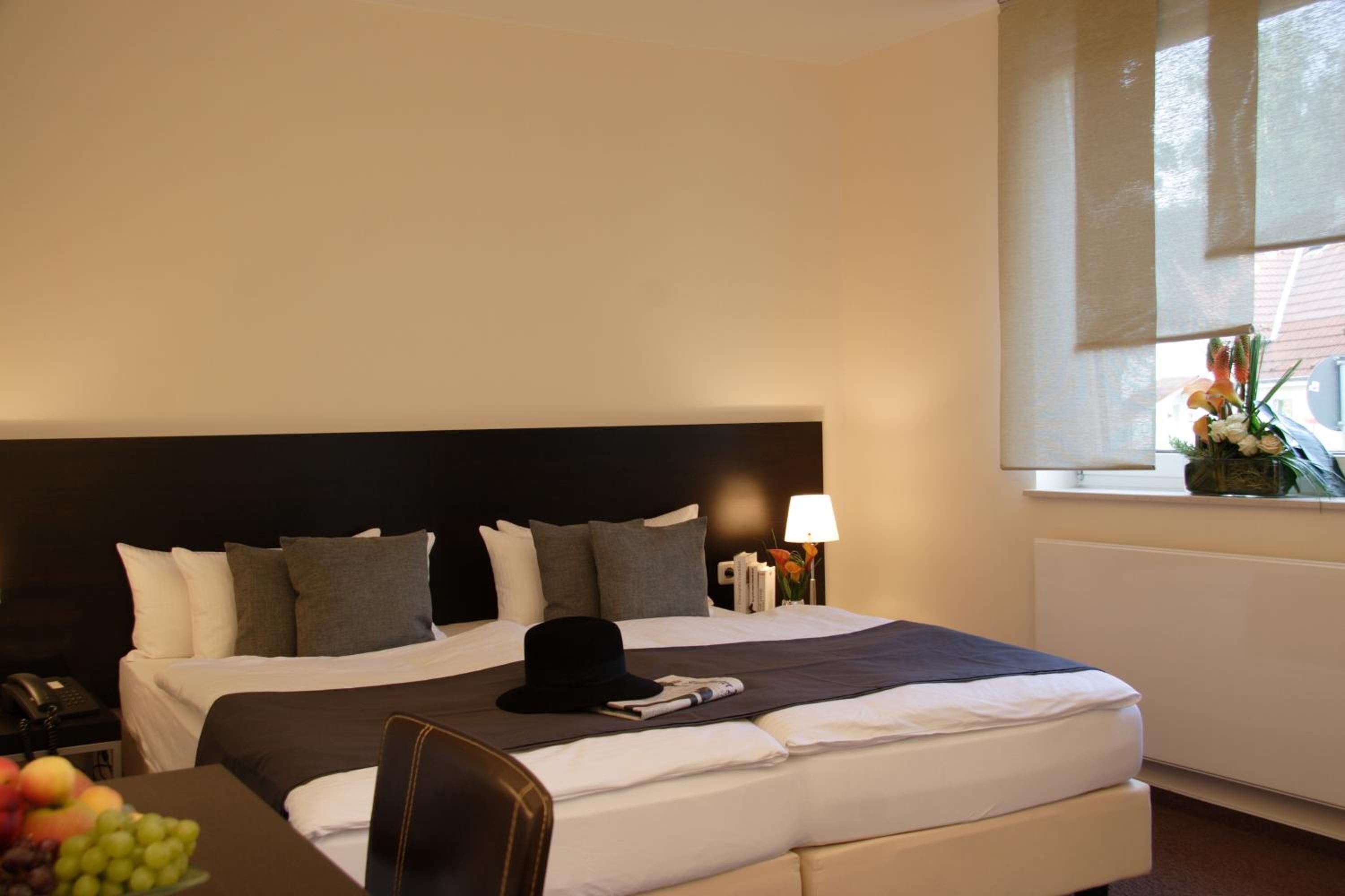 in-room safe, desk, soundproofing, free wifi