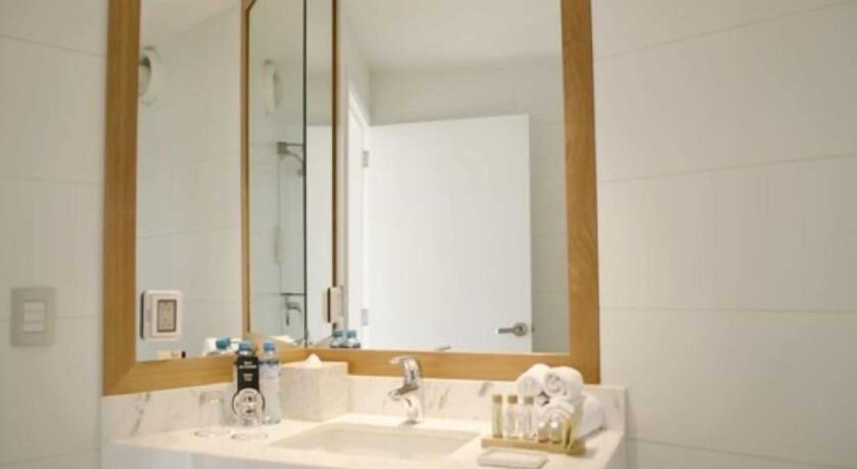 Baño | Regadera, amenidades de baño gratuitas, secadora de cabello, toallas 