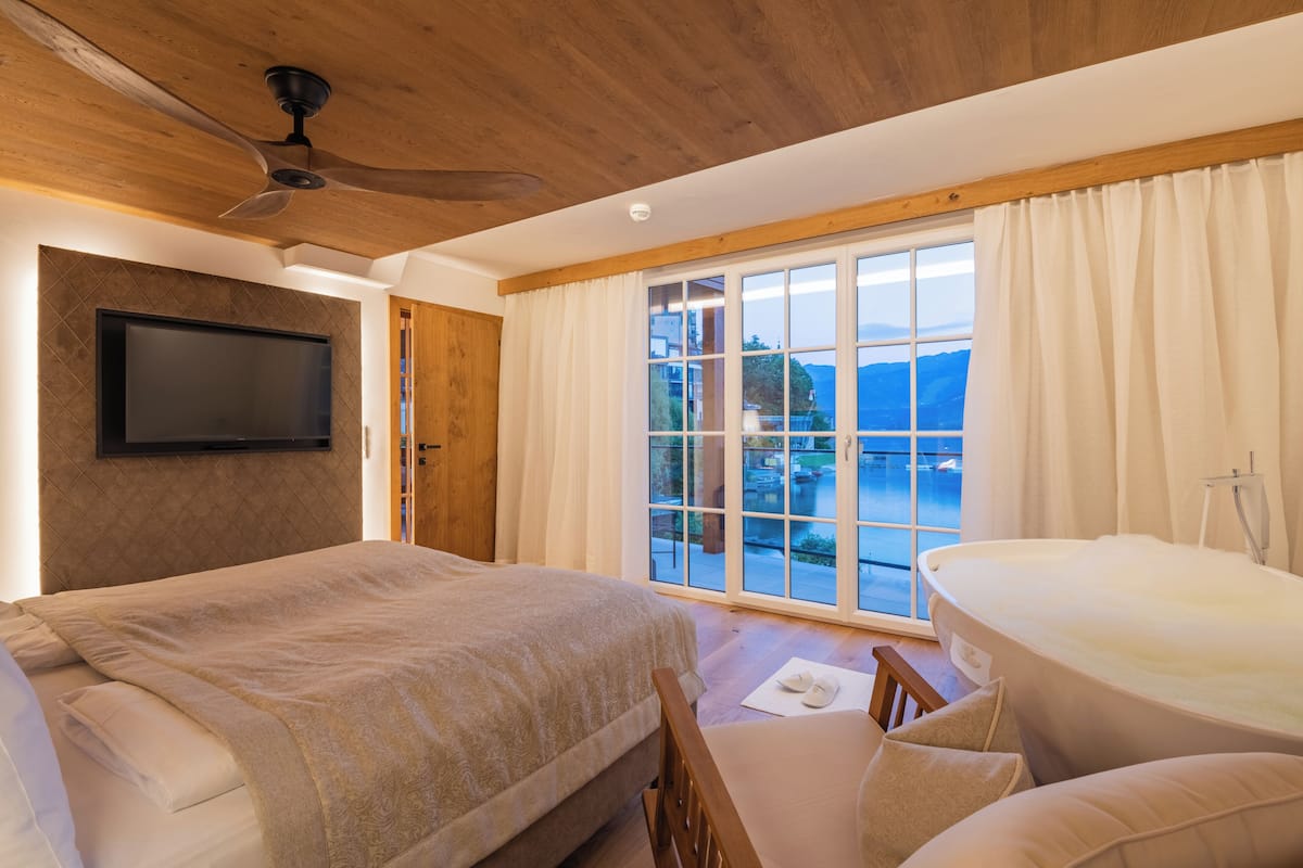 Panoramic Suite, Lake View