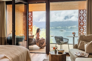 Quarto casal luxo, vista para o lago | Vista do quarto