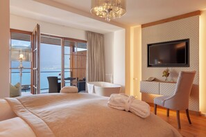 Superior-Doppelzimmer, Seeblick | Zimmersafe, Verdunkelungsvorhänge, Bügeleisen/Bügelbrett