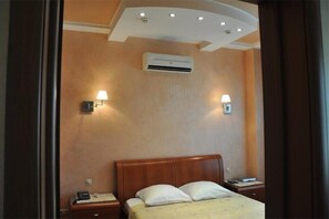 Comfort Double Room | Free cribs/infant beds, rollaway beds, free WiFi - Yug Hotel (Krasnodar)