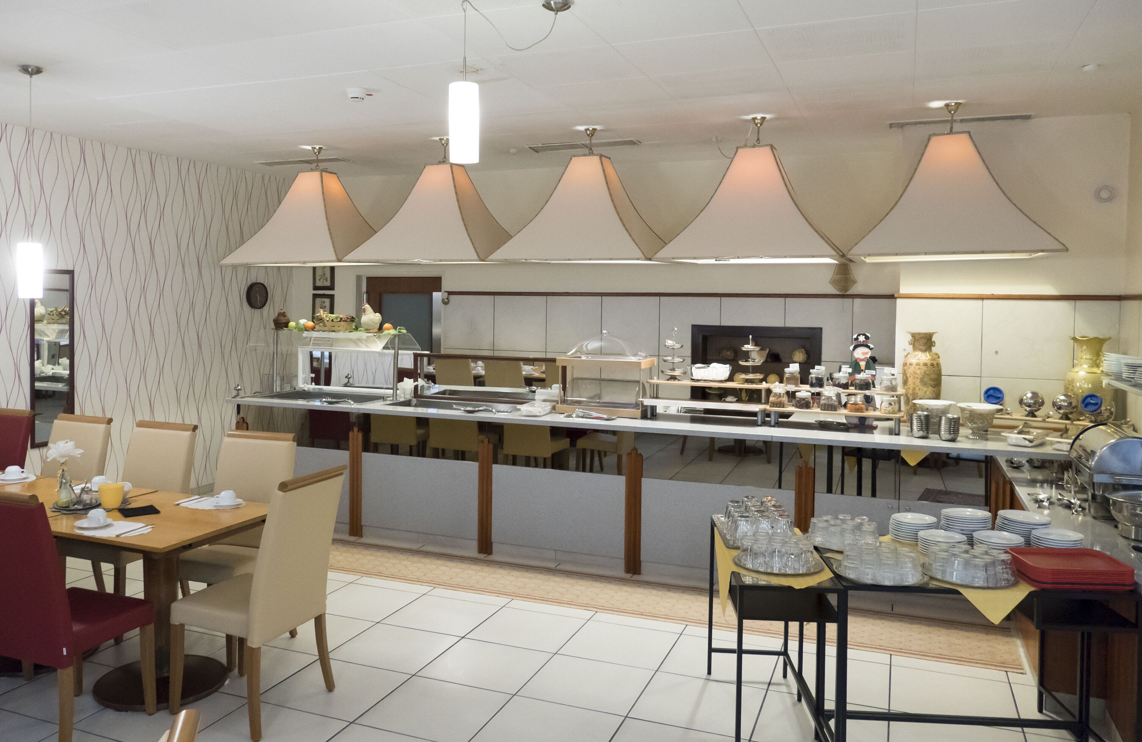 Daily buffet breakfast (EUR 14 per person)