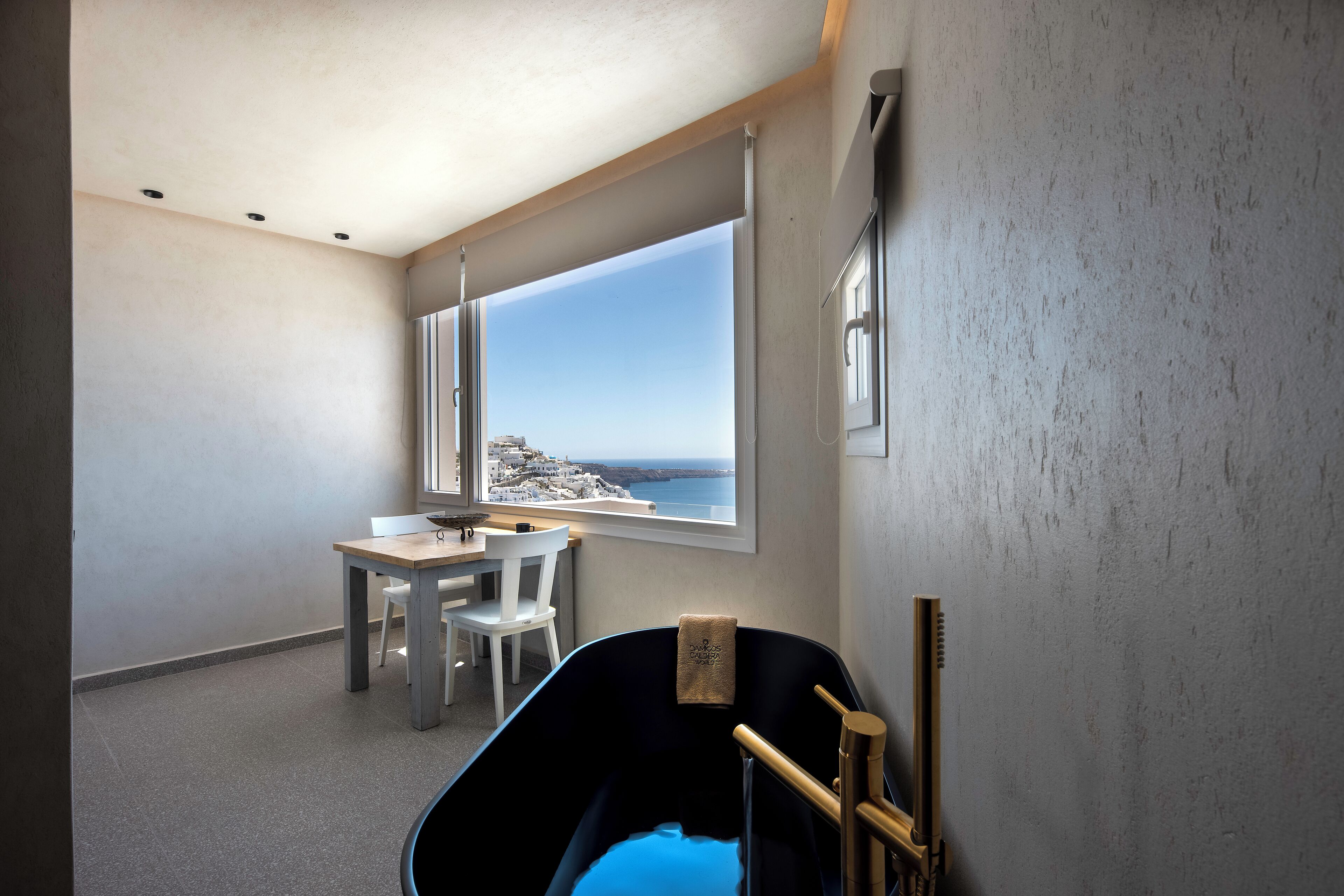 Photo - Damigos Caldera World