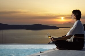 Grand Caldera View Suite with Hot Tub | Terrasse/Patio