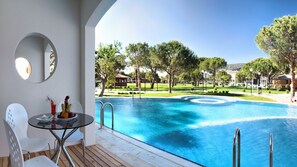 Pool Select Room | Minibar y wifi gratis