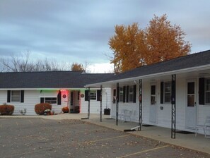 Exterior - Brookside Motel (Wadena)