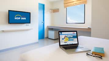 Standard Double Room | Desk, free WiFi