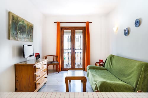 Apartment, Multiple Beds | Living area