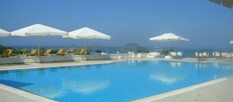 Hawthorn Karaca Resort