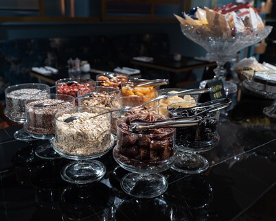 The Glam Boutique Hotel & Apt