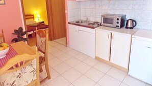 Private kitchen - Bakmaz Apartment (Vodice)