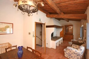 Panoramic Villa, Multiple Bedrooms (Villa Sodi) | Room amenity - Villa Sodi (Castellina in Chianti)