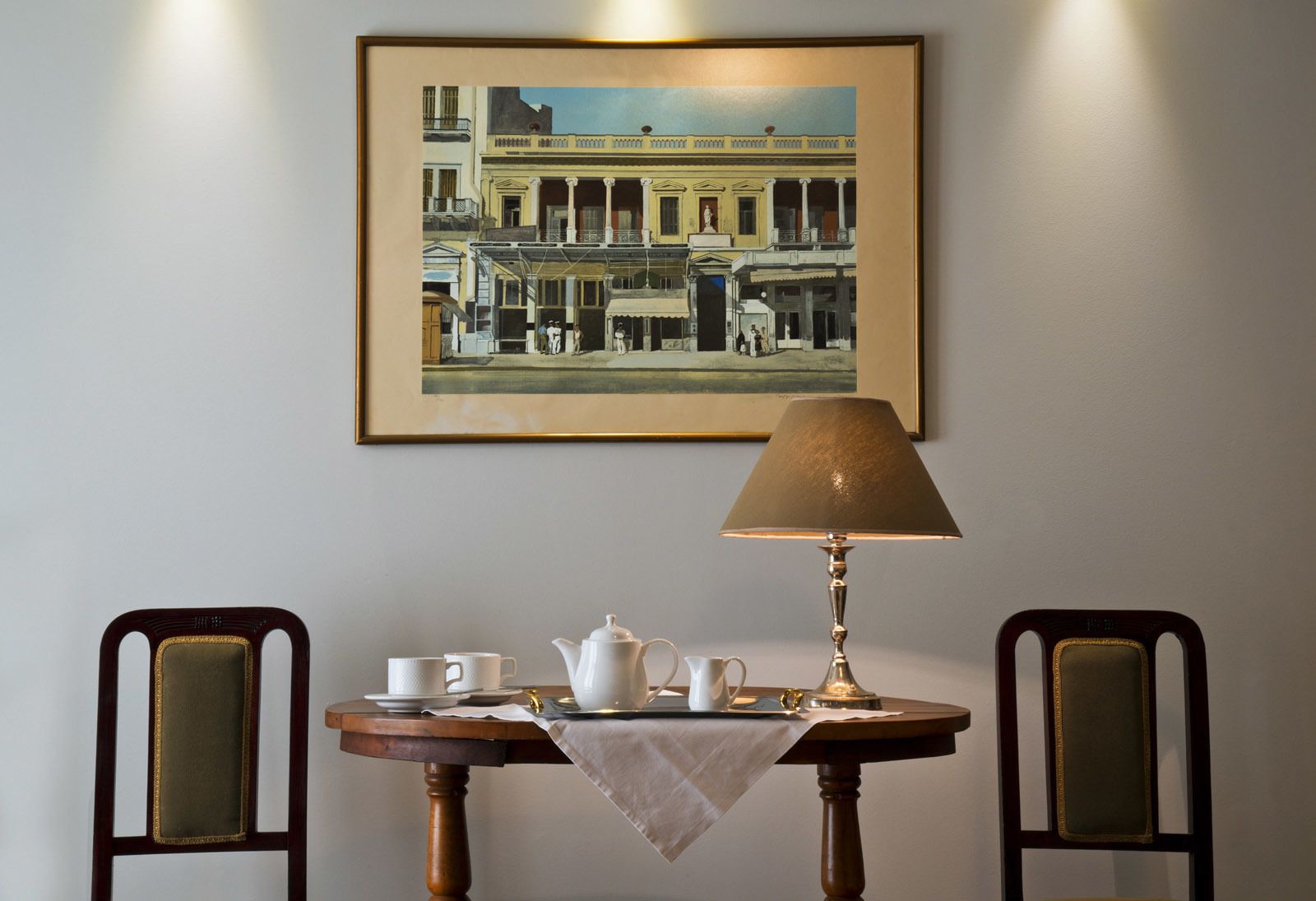 superior suite, 1 bedroom | living area | plasma tv