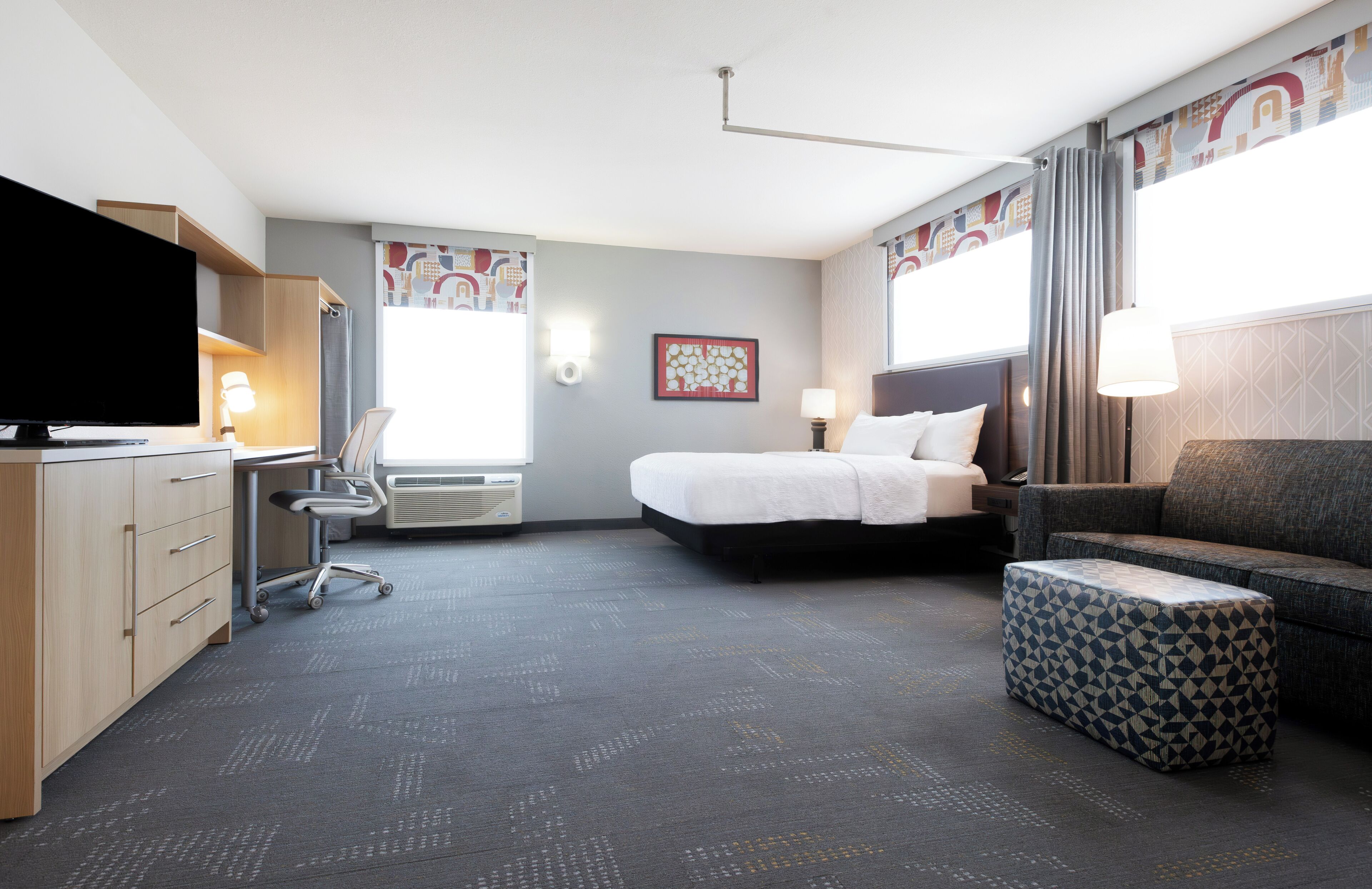 Studio Suite, 1 Queen Bed with Sofa bed, Accessible, Non Smoking (Kitchen, Bathtub) | Premium bedding, desk, laptop workspace, blackout drapes