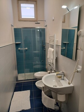 Bathroom - Hotel Costa (Bari)