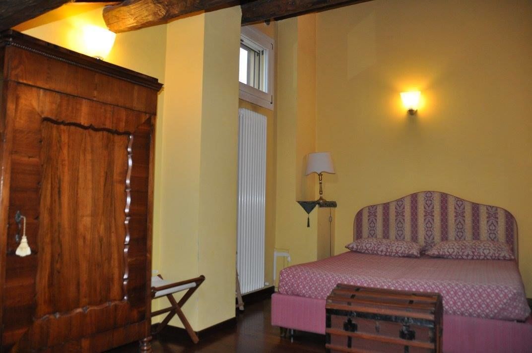 Sviitti (Contrada San Paolo) | Tallelokero huoneessa, ilmainen Wi-Fi, vuodevaatteet