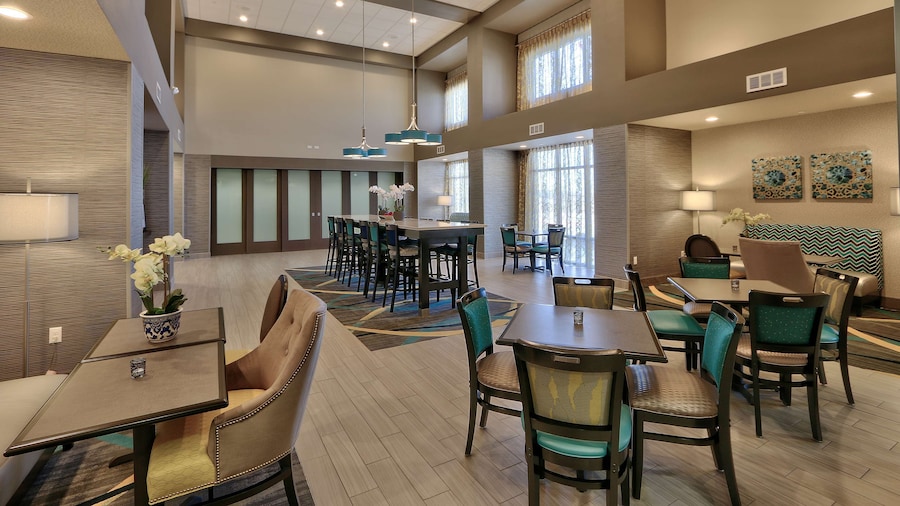 Hampton Inn & Suites Albuquerque Airport