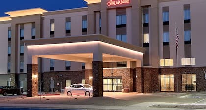 Hampton Inn & Suites Albuquerque Airport