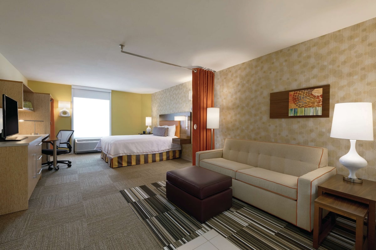 Ropa de cama de alta calidad y minibar
