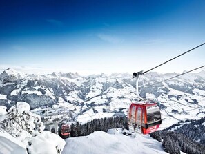 Snow and ski sports - Hotel Goldener Greif (Kitzbuehel)