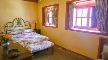 Decoración personalizada, muebles diferentes y cunas gratuitas