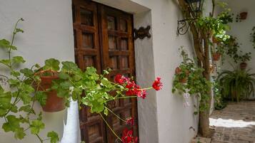 Décoration personnalisée, ameublement personnalisé, lits bébé (gratuits)