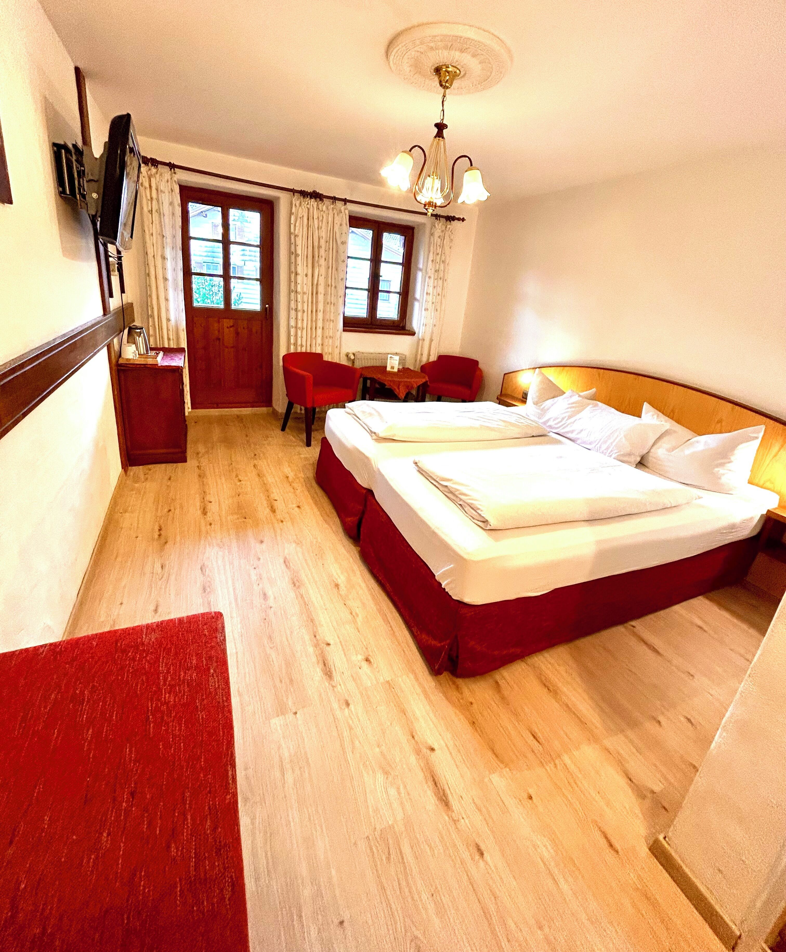 Free WiFi, bed sheets