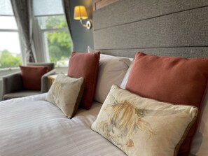 Standard Double Room | Desk, free WiFi, bed sheets - The Jug & Bottle (Wirral)