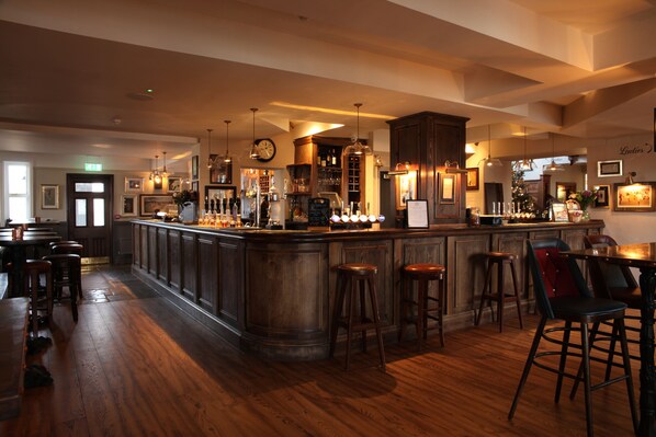 Interior - The Jug & Bottle (Wirral)