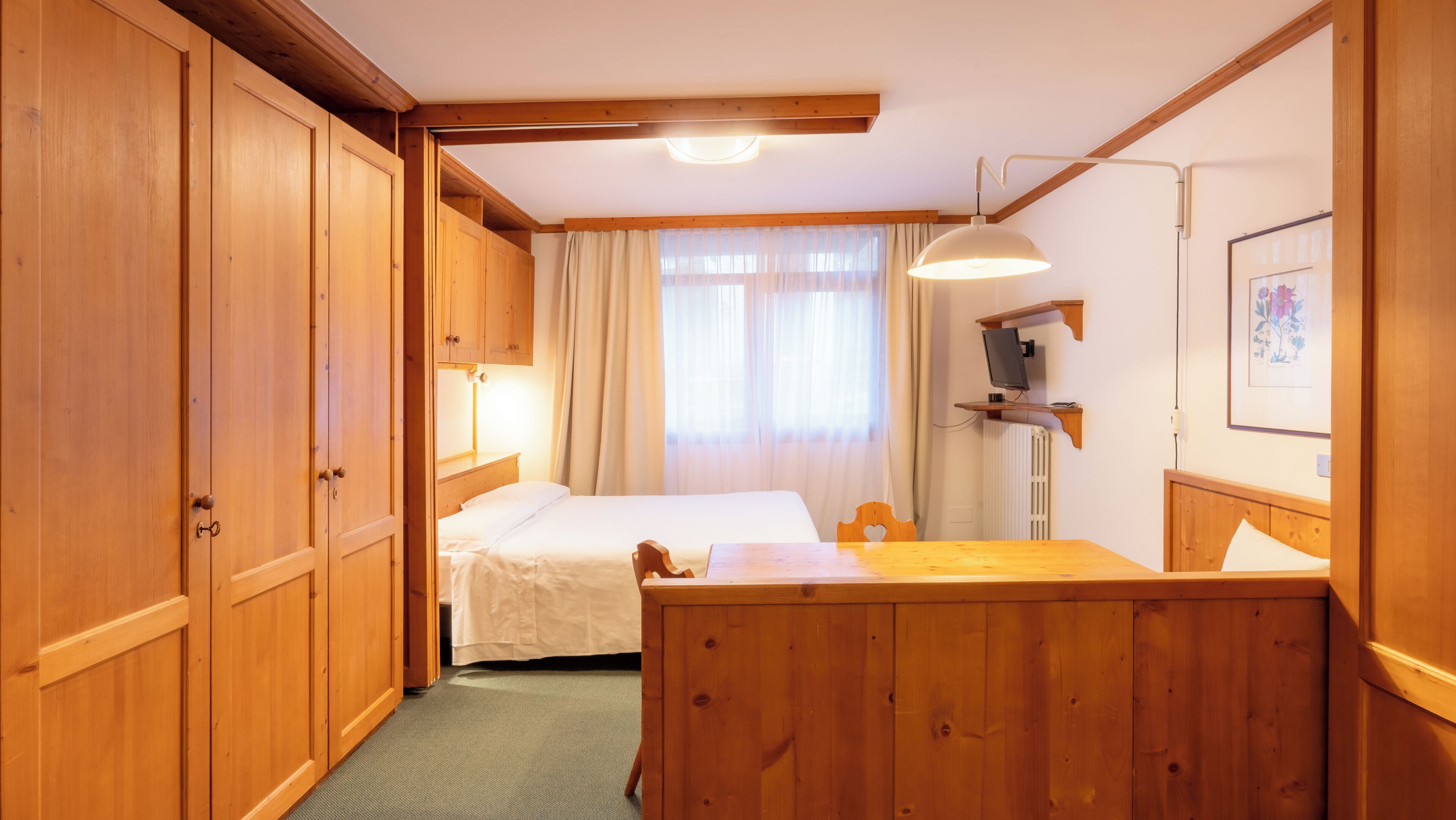 Minibar, in-room safe, desk, blackout drapes