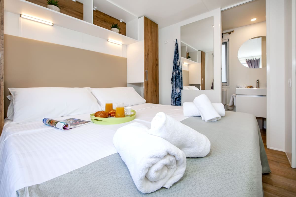 Casa mobile familiare | 2 camere, insonorizzazione, culle/letti per bambini (a pagamento)