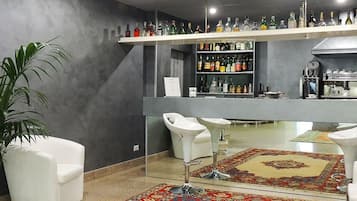 Bar (in der Unterkunft)