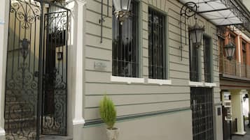 Entrada al alojamiento