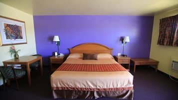 Ylelliset vuodevaatteet, silitysrauta/-lauta, vauvansängyt