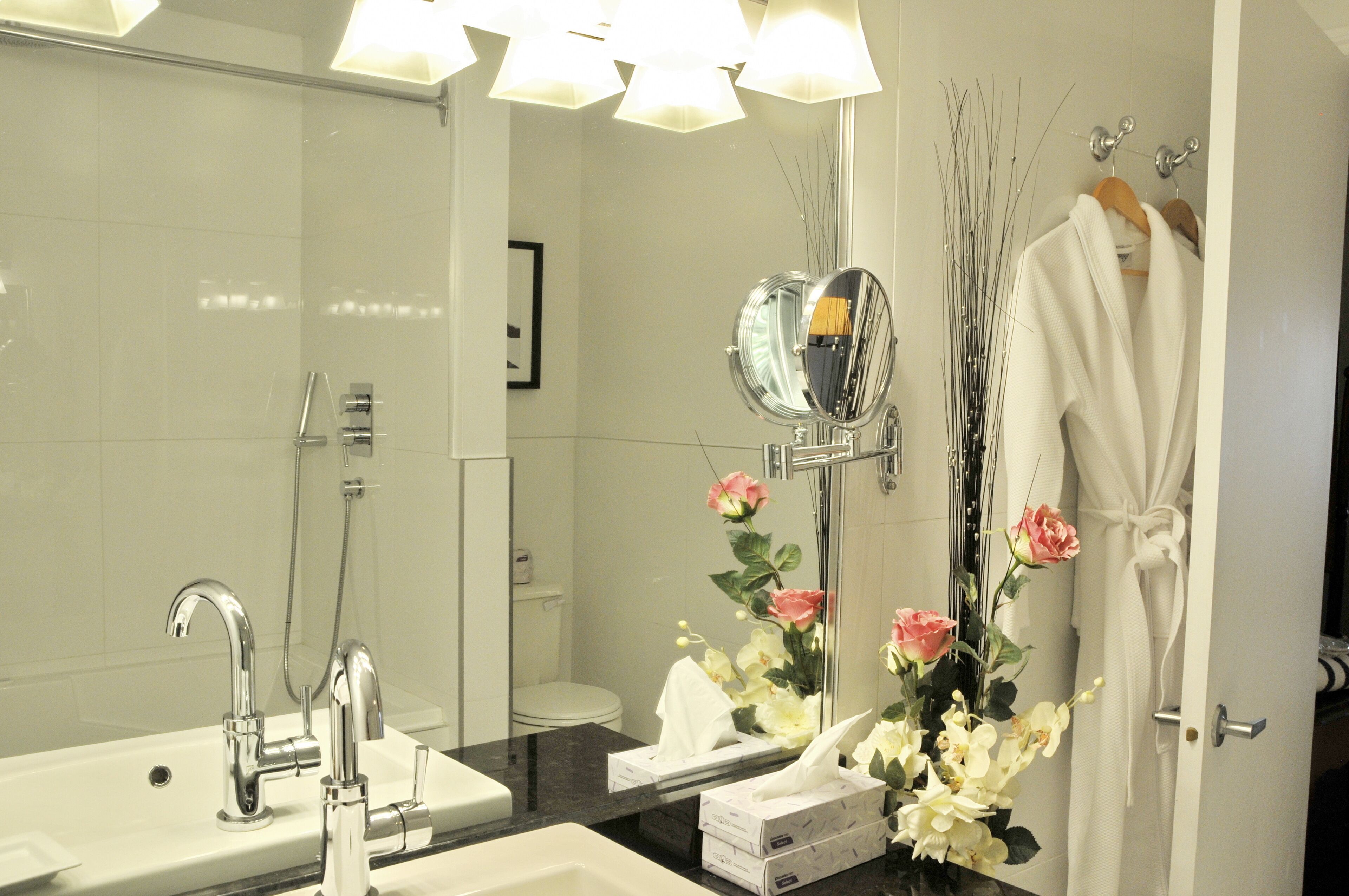 deluxe room | bathroom | free toiletries, hair dryer, dressing gowns, towels