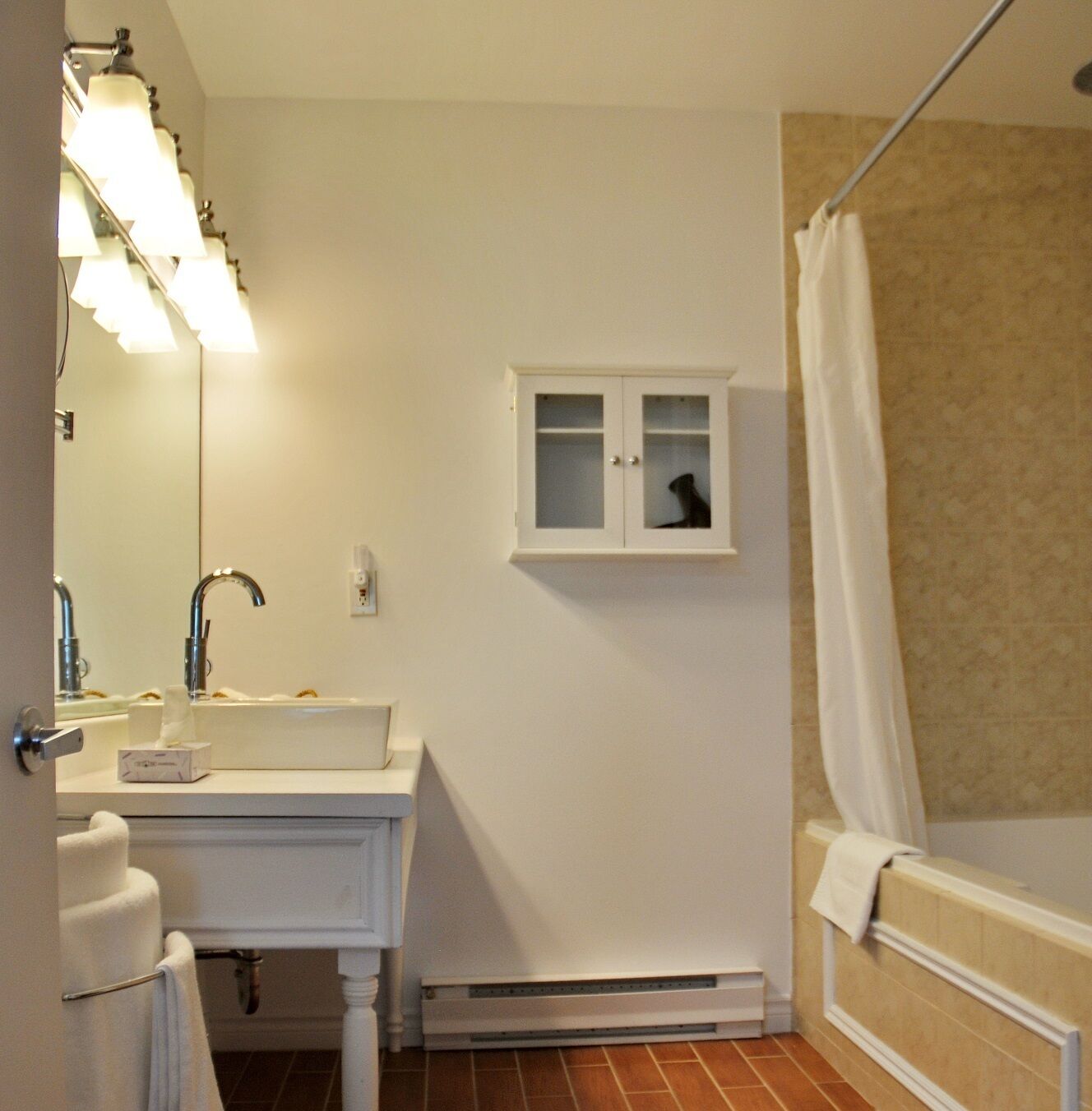 deluxe room | bathroom | free toiletries, hair dryer, dressing gowns, towels