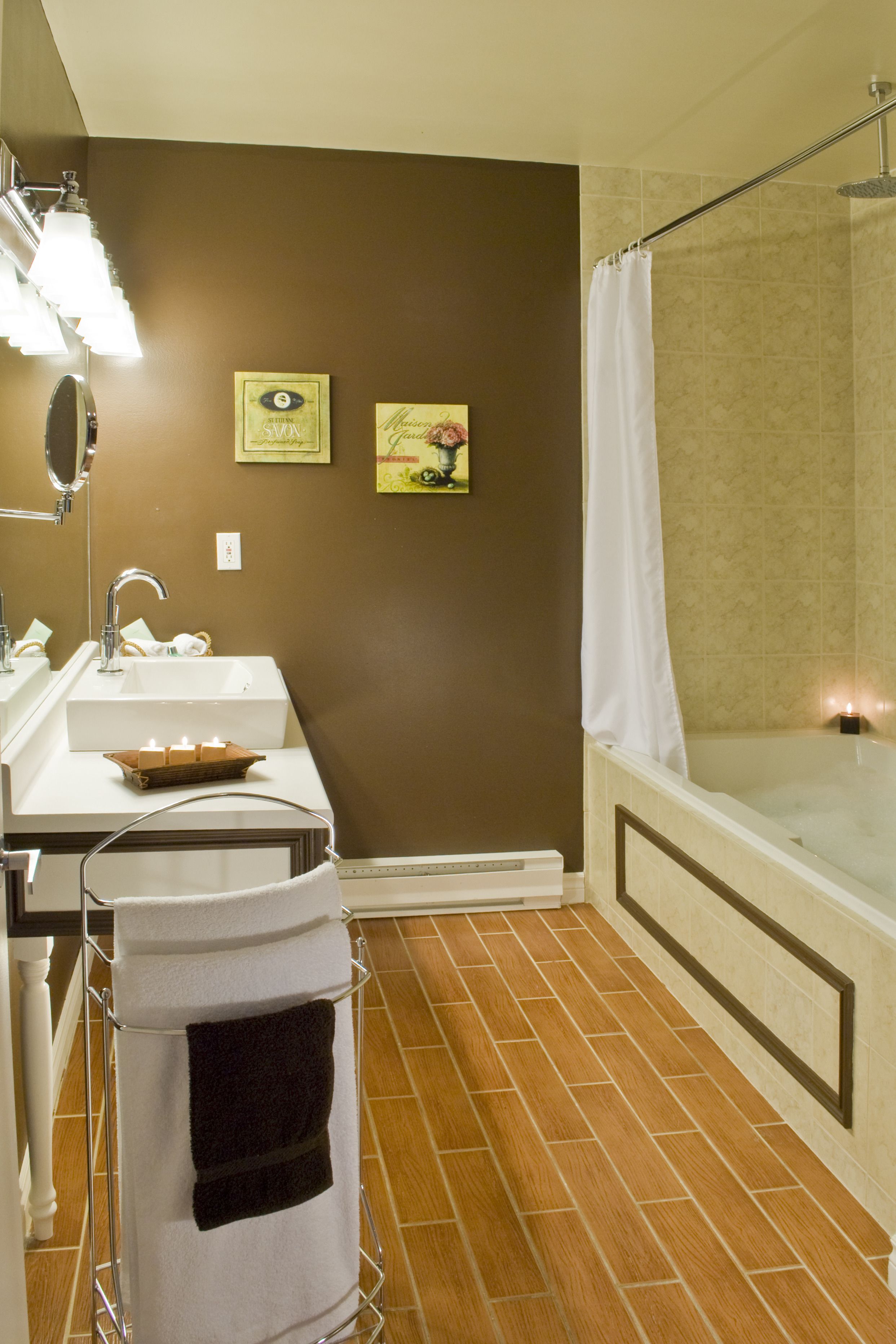 deluxe room | bathroom | free toiletries, hair dryer, dressing gowns, towels