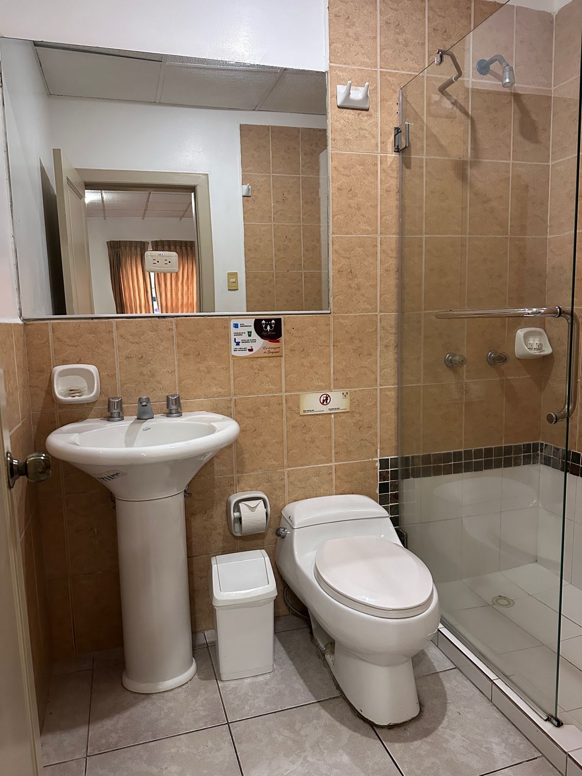 shower, free toiletries, towels, soap